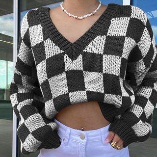 V-neck Check Print Sweater