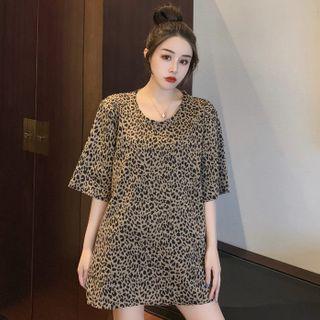 Leopard Print Round-neck T-shirt+ Plain High-neck Top