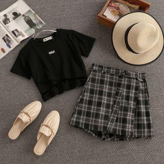 Set: Short-sleeve Lettering T-shirt + Plaid Skort