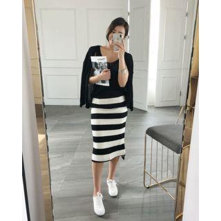 Dip-back Stripe H-line Midi Skirt
