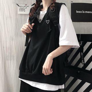 Short Sleeve Plain T-shirt / V-neck Heart Embroidered Vest