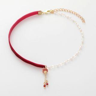 Faux Pearl Pendant Velvet Choker 1pc - Gold & Red & White - One Size