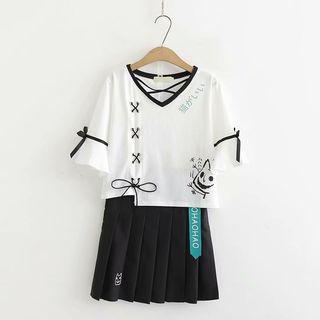 Elbow-sleeve Print Top / Mini Pleated Skirt