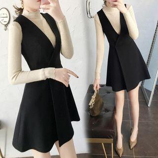 Mock-neck Long-sleeve Knit Top / V-neck Pinafore Dress / Set