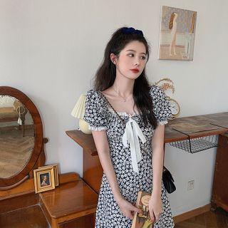 Square Neckline Puff-sleeve Floral Dress