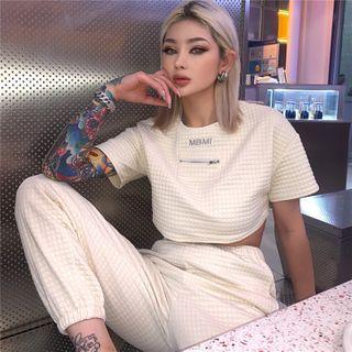 Short-sleeve Plaid T-shirt / Harem Pants