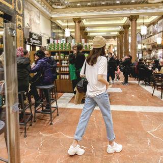 Mid-rise Washed Loose-fit Jeans