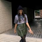 Letter Embroidered Patterned Velvet T-shirt