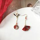 Retro Crane Fan Asymmetrical Dangle Earring