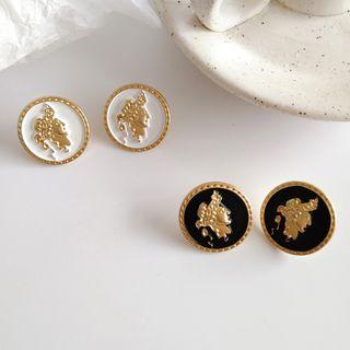 Pendant Stud Earring / Clip-on Earring