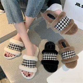 Houndstooth Fleece Slippers