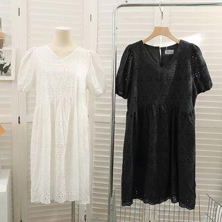 Eyelet Puff-sleeve V-neck Loose Dress