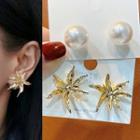 Faux Pearl Flower Stud Earring 1 Pair - White - One Size