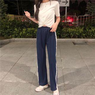 Knotted Crop T-shirt / Wide-leg Pants