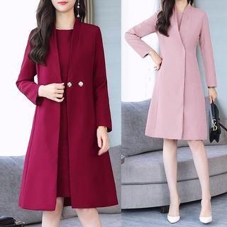 Set: Sleeveless Shift Dress + Long Coat