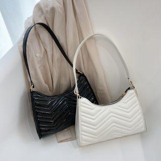 Plain Stitch Shoulder Bag