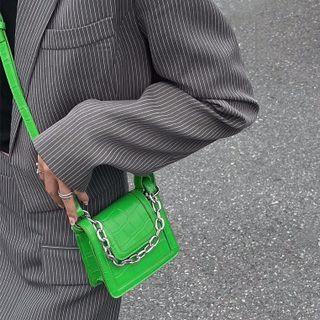 Chain Detail Croc Grain Faux Leather Crossbody Bag