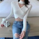 Choker Crisscross Long-sleeve Top