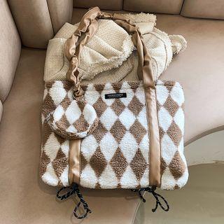 Argyle Fluffy Tote Bag