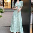 Puff-sleeve V-neck Floral Maxi A-line Dress Green - One Size