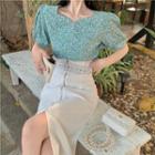Short-sleeve Floral Print Top / Plain High-waist Skirt