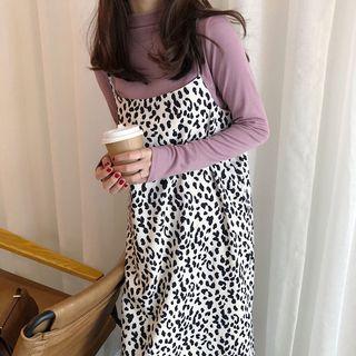 Plain Long-sleeve T-shirt / Patterned Strappy Midi Dress