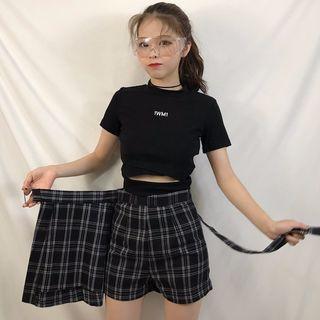 Cropped Short-sleeve T-shirt / Plaid Skort