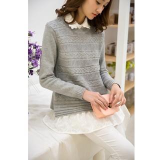 Set: Sleeveless Lace Hem Blouse + Cable-knit Sweater