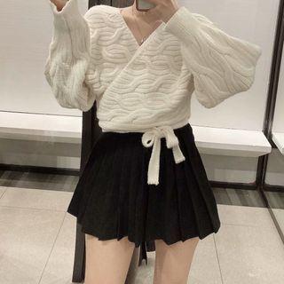 Cropped Tie-waist V-neck Sweater
