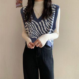 Ribbed Knit Top / Zebra Print Knit Sweater Vest