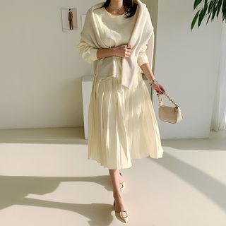 Pleated Long Flare Dress