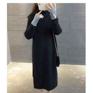 Turtleneck Two-tone Knit Midi Dress