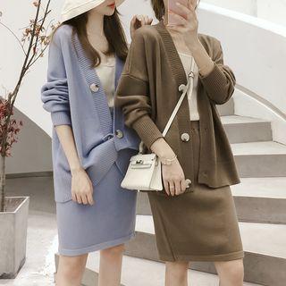 V-neck Cardigan / Plain Pencil Skirt