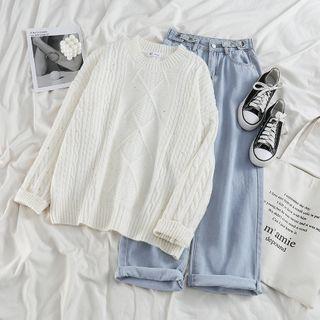 Twist Knit Sweater / Straight Fit Jeans
