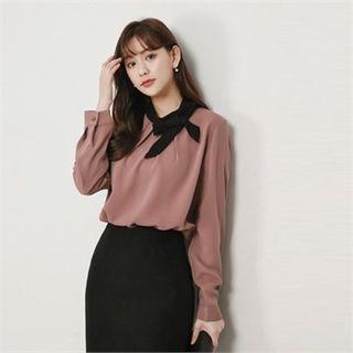 Contrast-trim Tie-neck Pleated Top