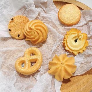 Cookie Biscuit Hair Clip