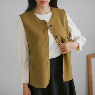 Round-neck Buttoned Vest