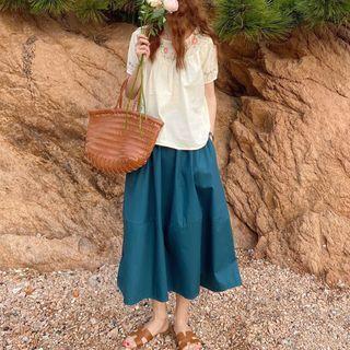 Flower Embroidered Short-sleeve Blouse / Midi A-line Skirt