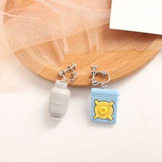 Non-matching Resin Stove Dangle Earring