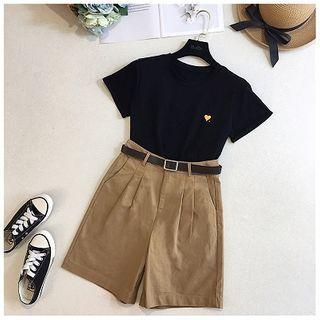 Set: Heart Print Short-sleeve T-shirt + High-waist Straight-cut Shorts