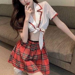 Short-sleeve Contrast Trim Crop Shirt / Plaid Mini A-line Skirt / Set