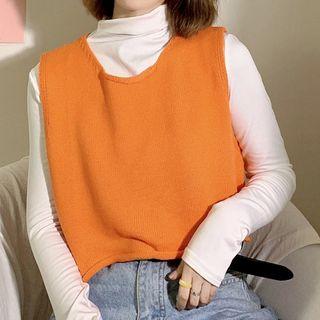 Mock-neck Plain T-shirt / Plain Waistcoat