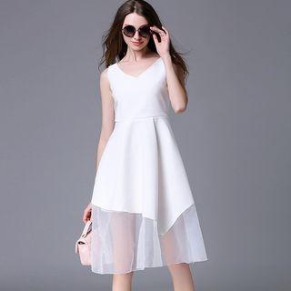 Mesh Panel V-neck Sleeveless Dress