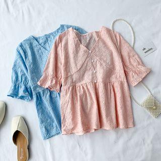 Elbow-sleeve Button-detail Lace Top