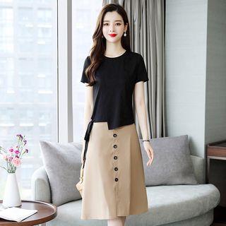 Set: Short-sleeve Side-tie T-shirt + Buttoned A-line Skirt