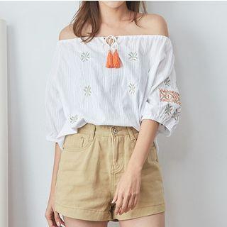 Off-shoulder Pattern Lace-up Top