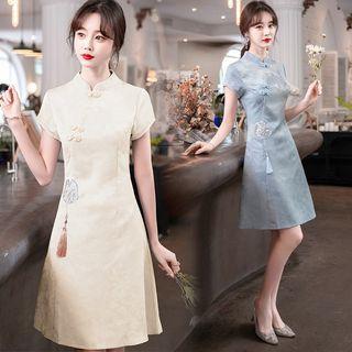 Short-sleeve Tasseled Qipao