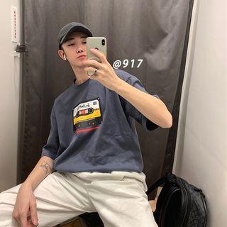 Elbow-sleeve Cassette Tape Print T-shirt