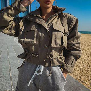 Buckled-neck Drawstring-hem Cropped Safari Jacket