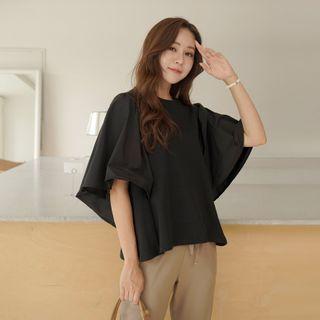 Flutter-sleeve Loose-fit T-shirt